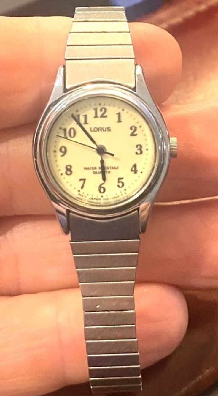 VTG Women's 22mm Silver Tone Lorus Watch, V821-0120, Water Resistant